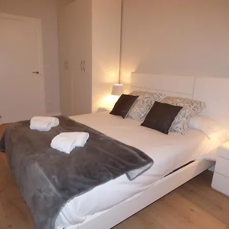 Gros By Aula Apartament *